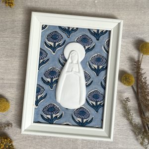 V. María Indi azul
